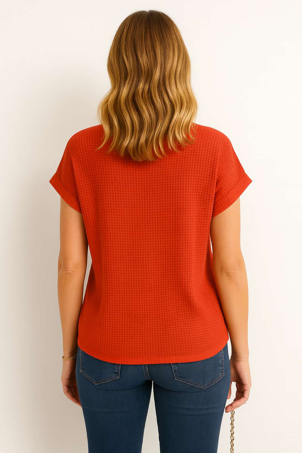 Luna - Twist Hem Crew Neck Tee